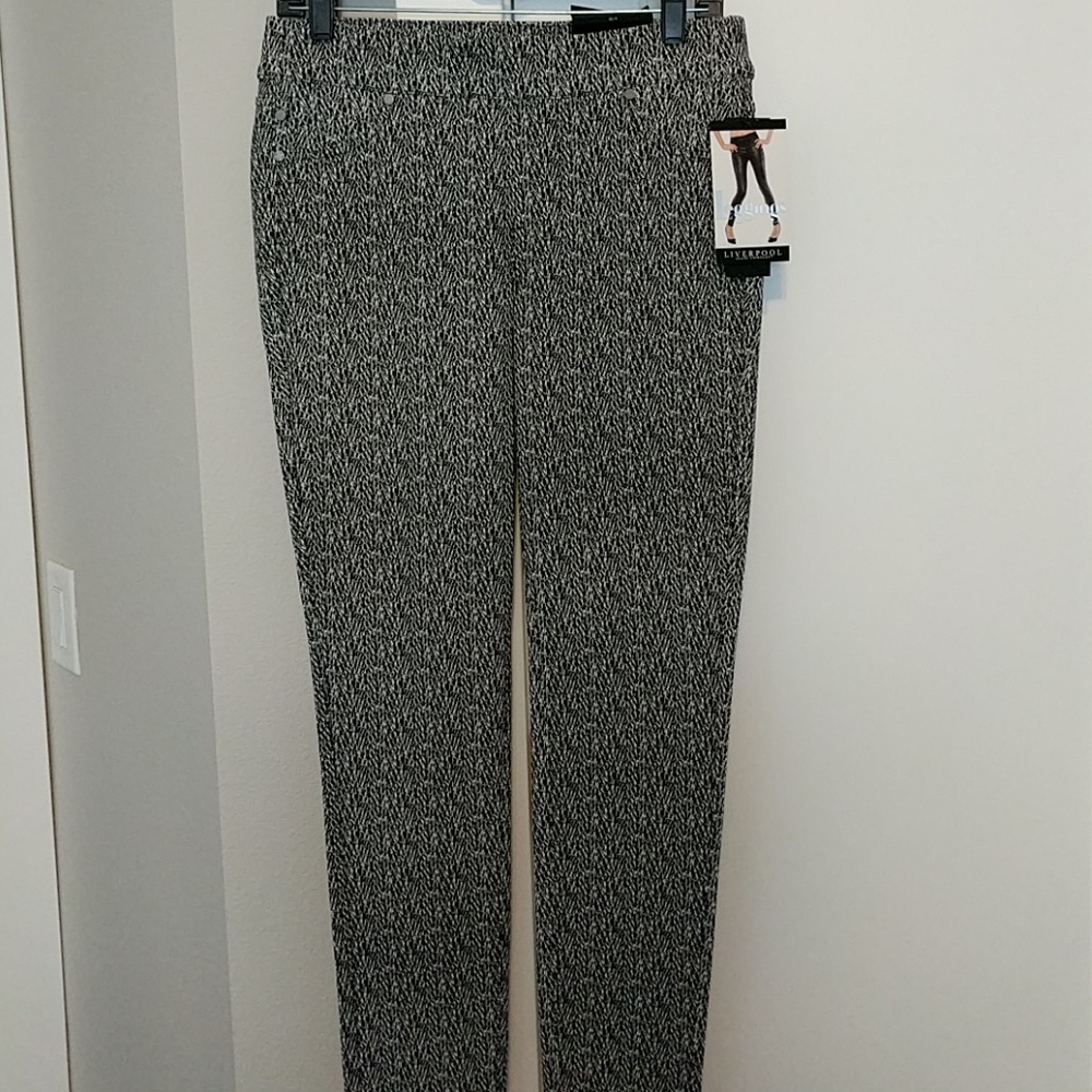NWT Liverpool black & white leggings size 6/28